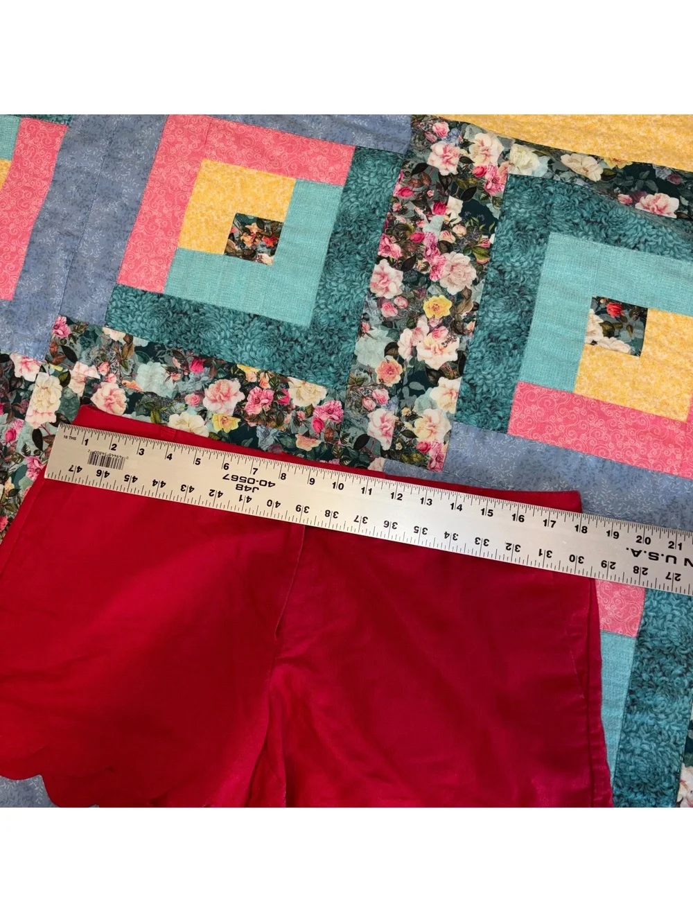 J.Crew 53% Linen Blend Woman’s Size 12 Red Scalloped Hem Linen Shorts